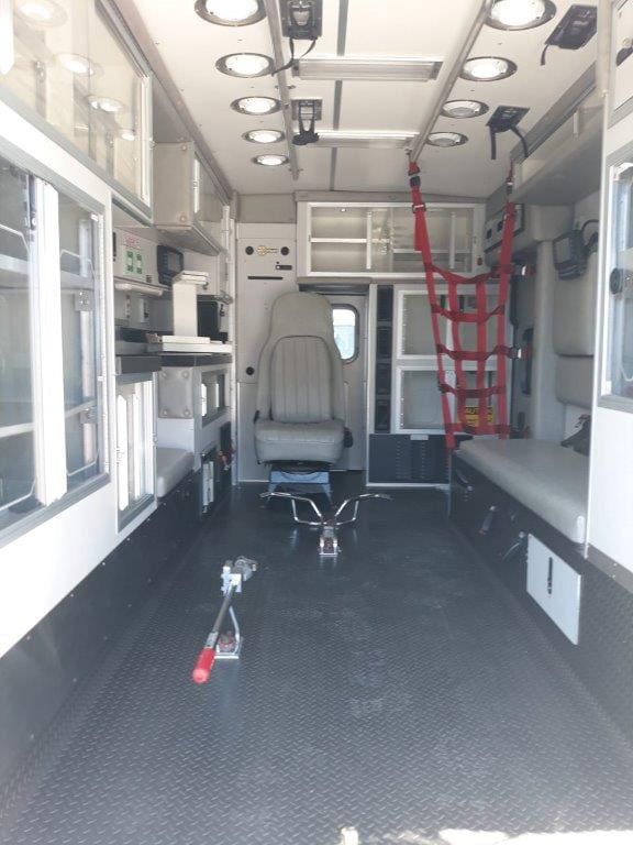 2008 Ford E450 Type 3 Braun Ambulance 6