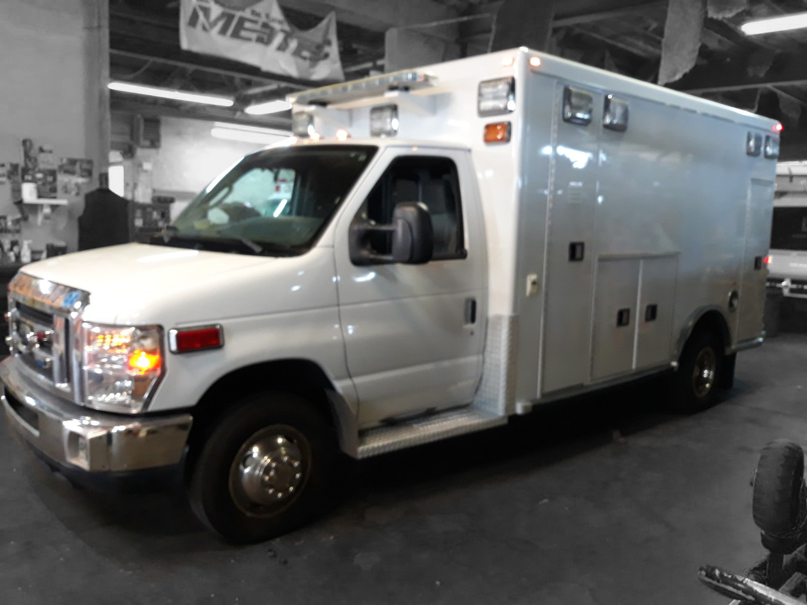 2012 Ford E450 Type 3 Gas Road Rescue Used Ambulance For Sale 04