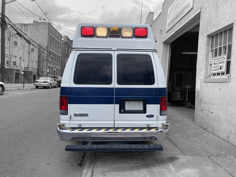 2008 Ford Type 2 AEV Ambulance 4