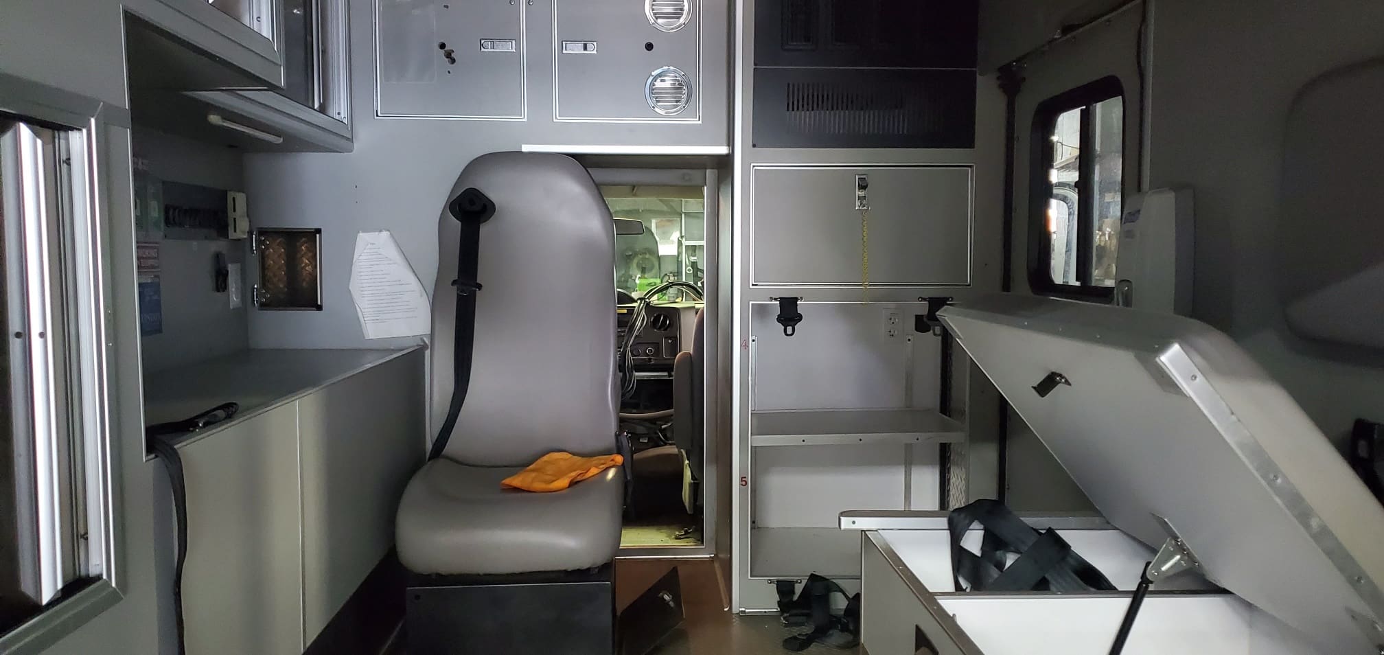 2012 Ford E350 Type 3 Medix Ambulance For Sale 010