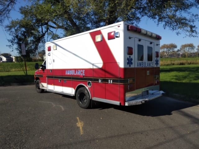 2005 Ford Type 3 Lifeline Ambulance-8